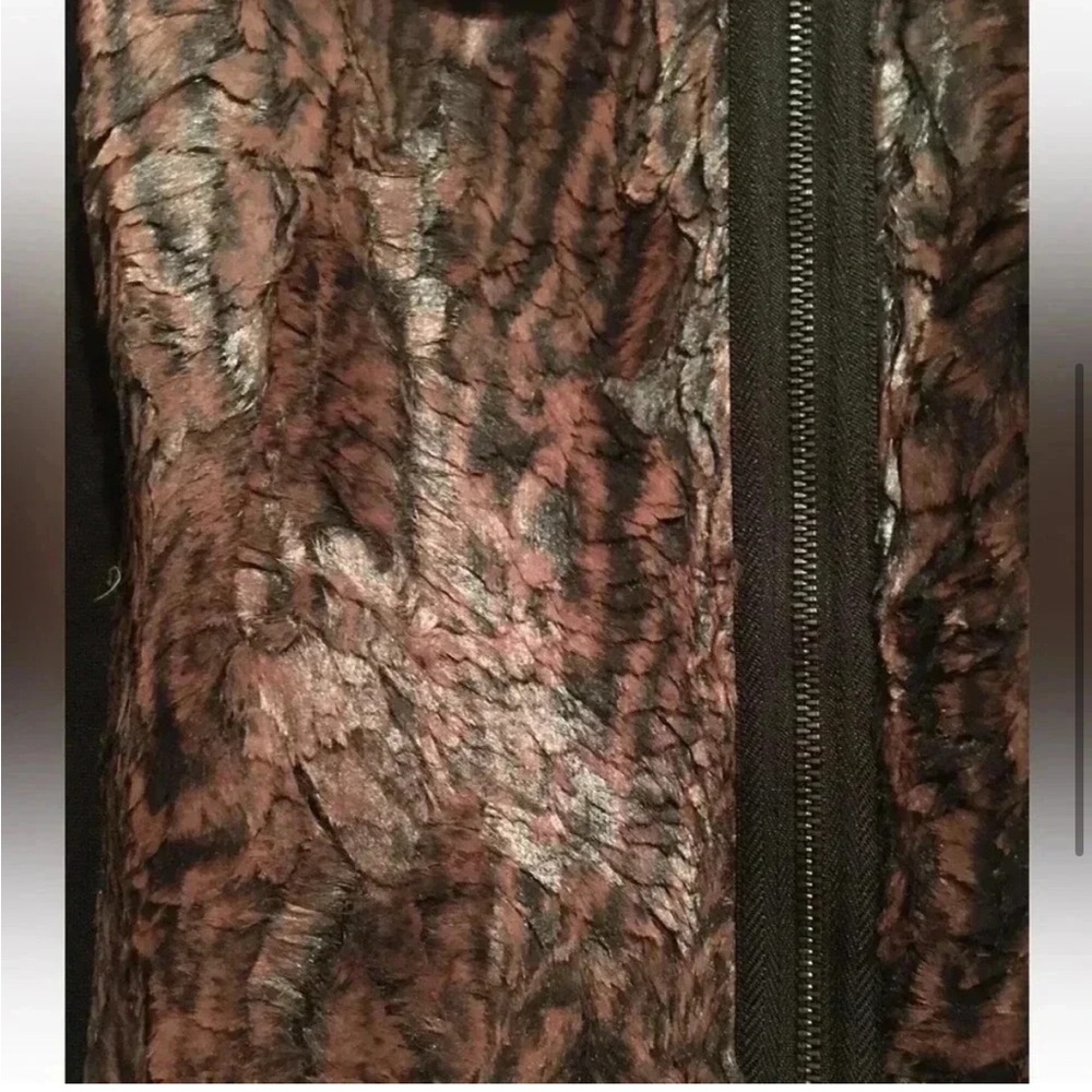 BCBGMAXAZRIA | Leopard Cheetah Faux Fur Formal Pencil Skirt Size XXS NWOT - Picture 3 of 5